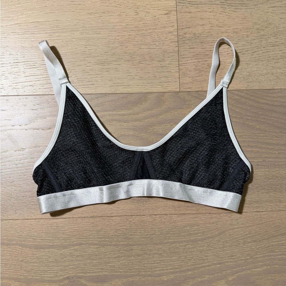 LULULEMON LAB BRA- size 2